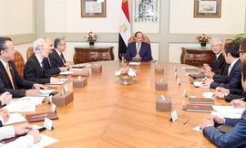 الرئيس يستقبل مسئولى تويوتا