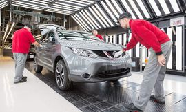 نيسان قاشقاى