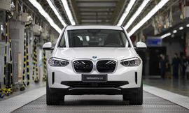 IX3 Fully Electric (4)