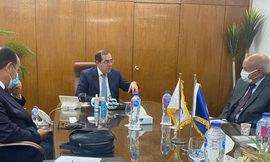 وزير البترول