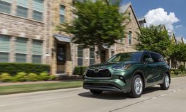 2023-highlander-turbo-limited-cypressgreen-019-scaled-1665070511