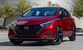 2023-nissan-versa-front-3-4