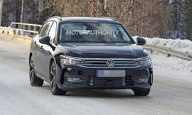 2023-volkswagen-passat-variant-spy-shots--photo-credits-baldauf-sb-medien_100831414_h