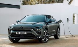 citroen-c5-x-phev-2021-02-min-888x444