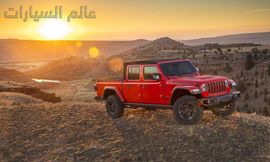 79-jeep-gladiator-official-reveal-sunset-front