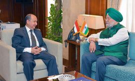 وزير الصناعة