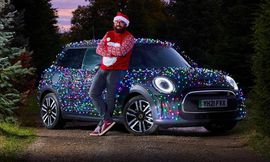 ميني الكهربائية مزينة بمصابيح LED