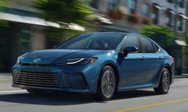 تويوتا كامري 2025