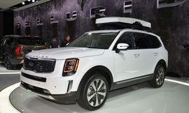 9e82ee23-2020-kia-telluride-live-2
