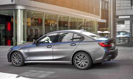 bmw-330e-sedan-2nd-model-evolution