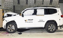 لاند كروزر تحصل على خمس نجوم في اختبارات السلامة