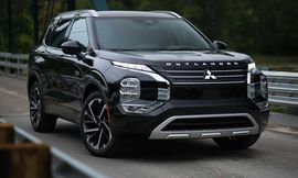 2023-mitsubishi-outlander-phev-exterior (1)