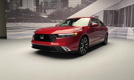 2023 Honda Accord Touring front three qtr left