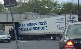 تناقض يصنعه القدر