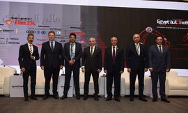 هل تعرقل الصناعات المغذية مساعي تطوير قطاع السيارات