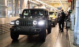 jeep-wrangler-4xe-3