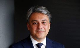 رئيس رينو - عالم السيارات (2)