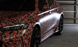 هوندا سيفيك بجسم مموه