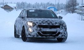 95388b35-2020-peugeot-208-electric-spy-shots-2-768x512