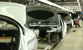 مصانع سيارات