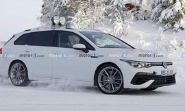 vw-gold-r-wagon-spy-