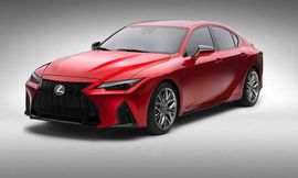 الكشف عن لكزس IS 500 F sport بتحديثات قوية في المحرك  1