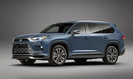 تويوتا جراند هايلاندر 2024