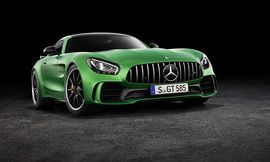 2018-Mercedes-AMG-GT-R-910