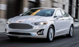 Ford-Fusion-2019-1600-02