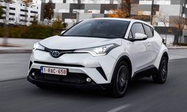 048e5b5f-toyota-c-hr-6