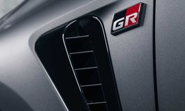 لقطة تشويقية للسيارة جي آر تويوتا