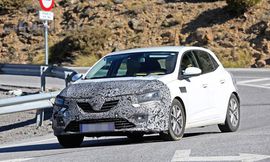 a2b91fa0-2020-renault-megane-facelift-spy-shots-21