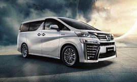 toyota-crown-vellfire (1)