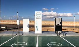 احدى محطات انفنيتي لشحن السيارات الكهربائية في مصر