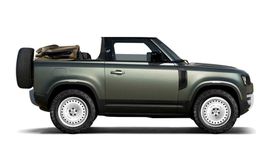 valiance-land-rover-defender-convertible-by-heritage-customs
