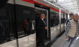 القطار الكهربائي الخفيف (1)