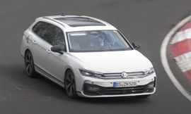 فولس فاجن باسات 2024 تظهر في صور تجسسية على حلبة نوربورغرينغ