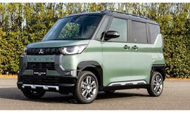 ميتسوبيشي _ديليكا_ميني