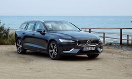 2018-Volvo-V60-Inscription-910
