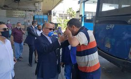 محافظ القاهرة فى ميدان عبد المنعم