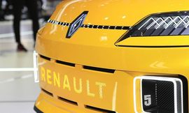 رينو تبيع حصتها في أفتوفاز