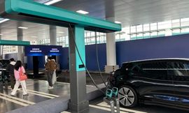 شاحن فائق السرعة من BYD