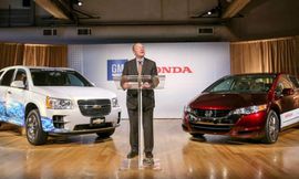 GMHondaFuelCells03