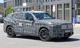 2023-bmw-x8-front-wheel-view