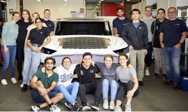 فريق أسترالي يصنع أسرع سيارة بالطاقة الشمسية