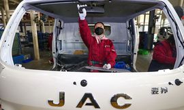 موسكو تتواصل مع شركات سيارات صينية