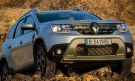 All-new Duster_Dynamic off-road ascent front 3Q right