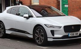 1024px-2018_Jaguar_I-Pace_EV400_AWD_Front