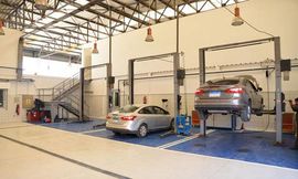 مراكز صيانة السيارات 

