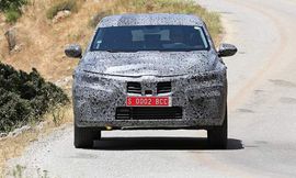 renault-captur-coupe-001